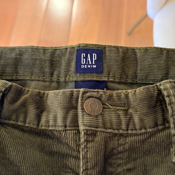 GAP 31x30 Denim Olive Corduroy Slim Straight Pants Boys's Size 18 (31in. Waist) - Picture 2 of 10